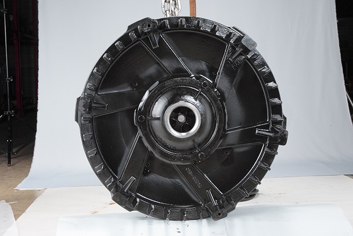 Tsurumi 150TRN440 mélylevegőztető szivattyú alullnézetben