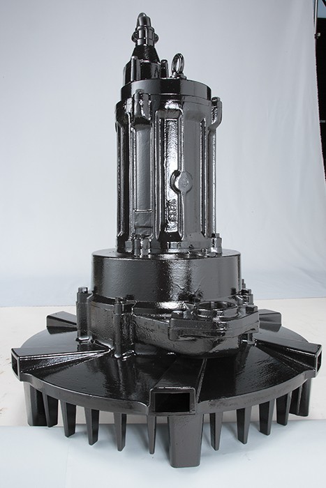 Tsurumi 150TRN440 mélylevegőztető szivattyú oldalnézetben