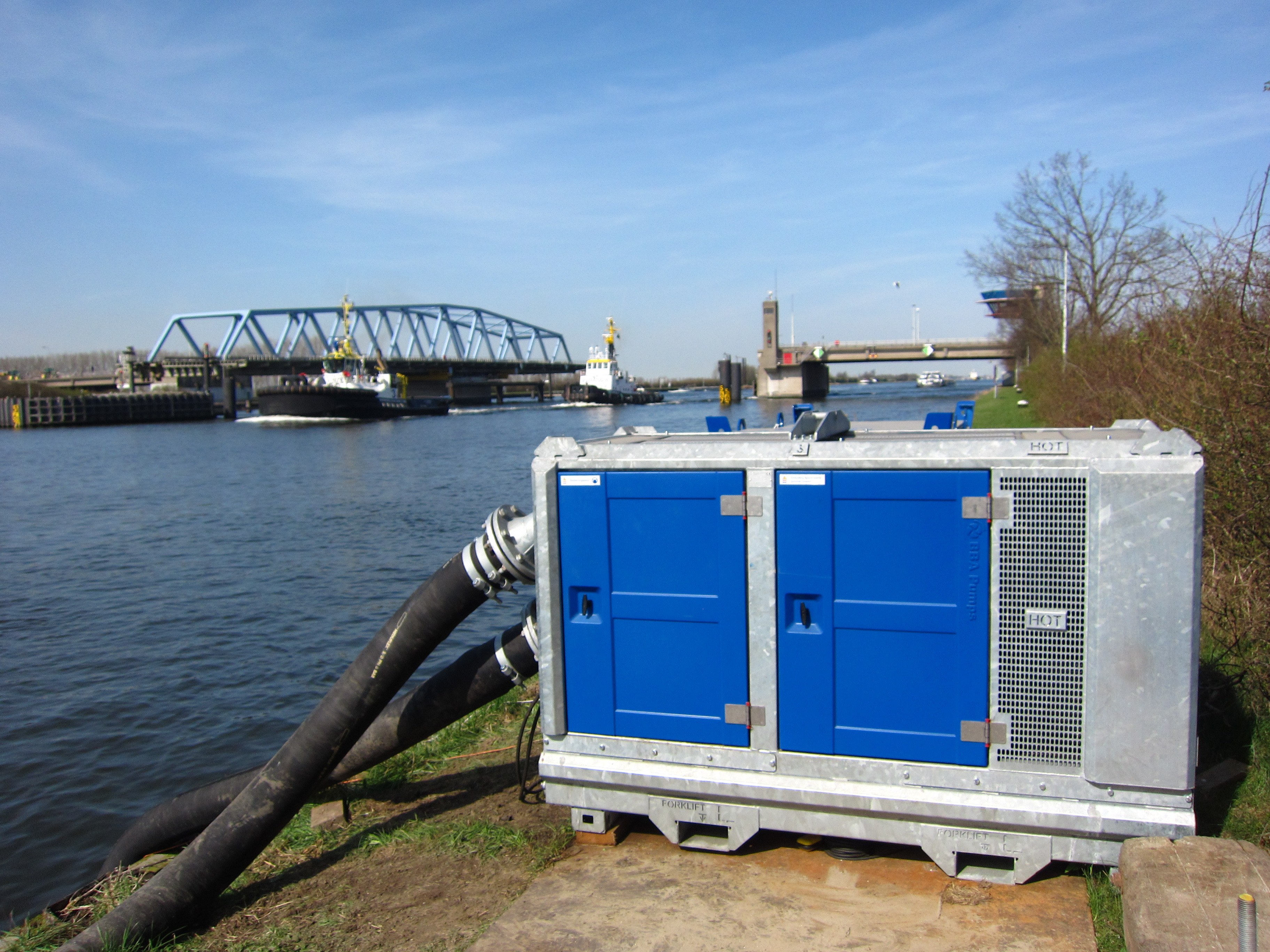 BBA BA100E D265  víztelenítő szivattyú hollandiai csatorna melletti telepítéssel