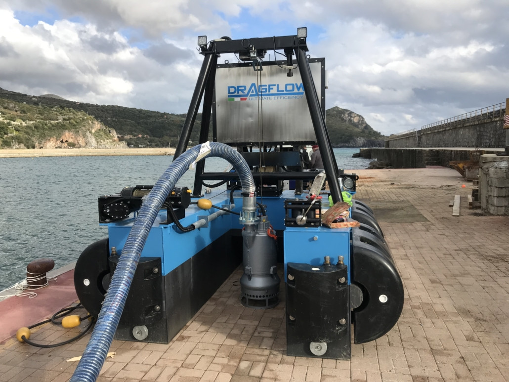 Dragflow HY50/180 keverőlapátos kotrószivattyú függesztett telepítéssel úszópontonon