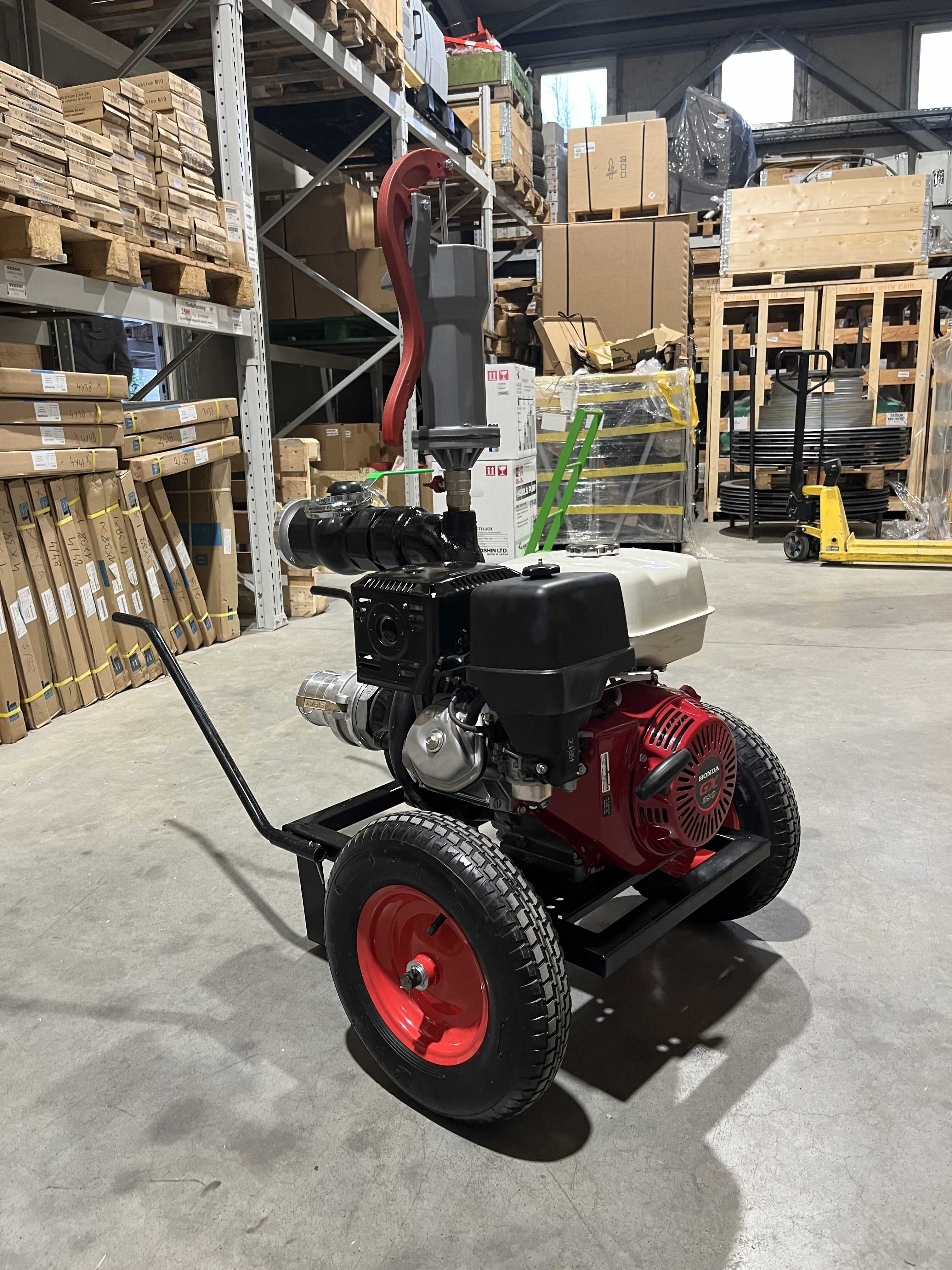 DWP 390 H4 nagynyomású benzinmotoros öntözőszivattyú jobb oldali nézet