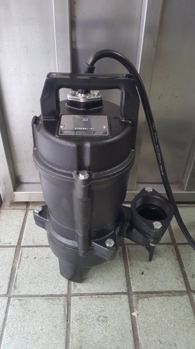 Tsurumi 40UT2.25S  szivattyú telepítésre előkészítve