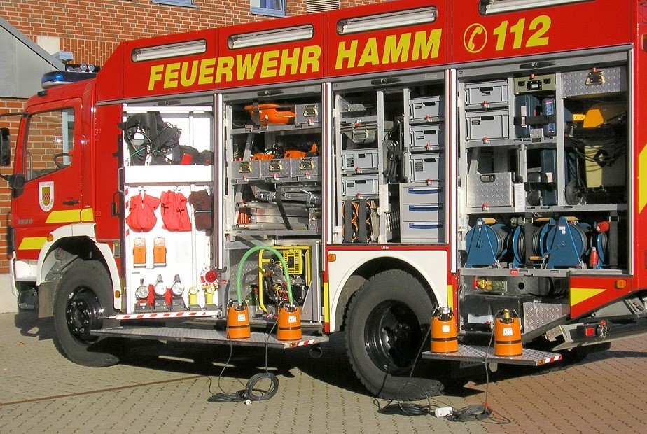 Tsurumi LSC1.4S zagyszivattyú 1mm katasztrófavédelmi célokra is